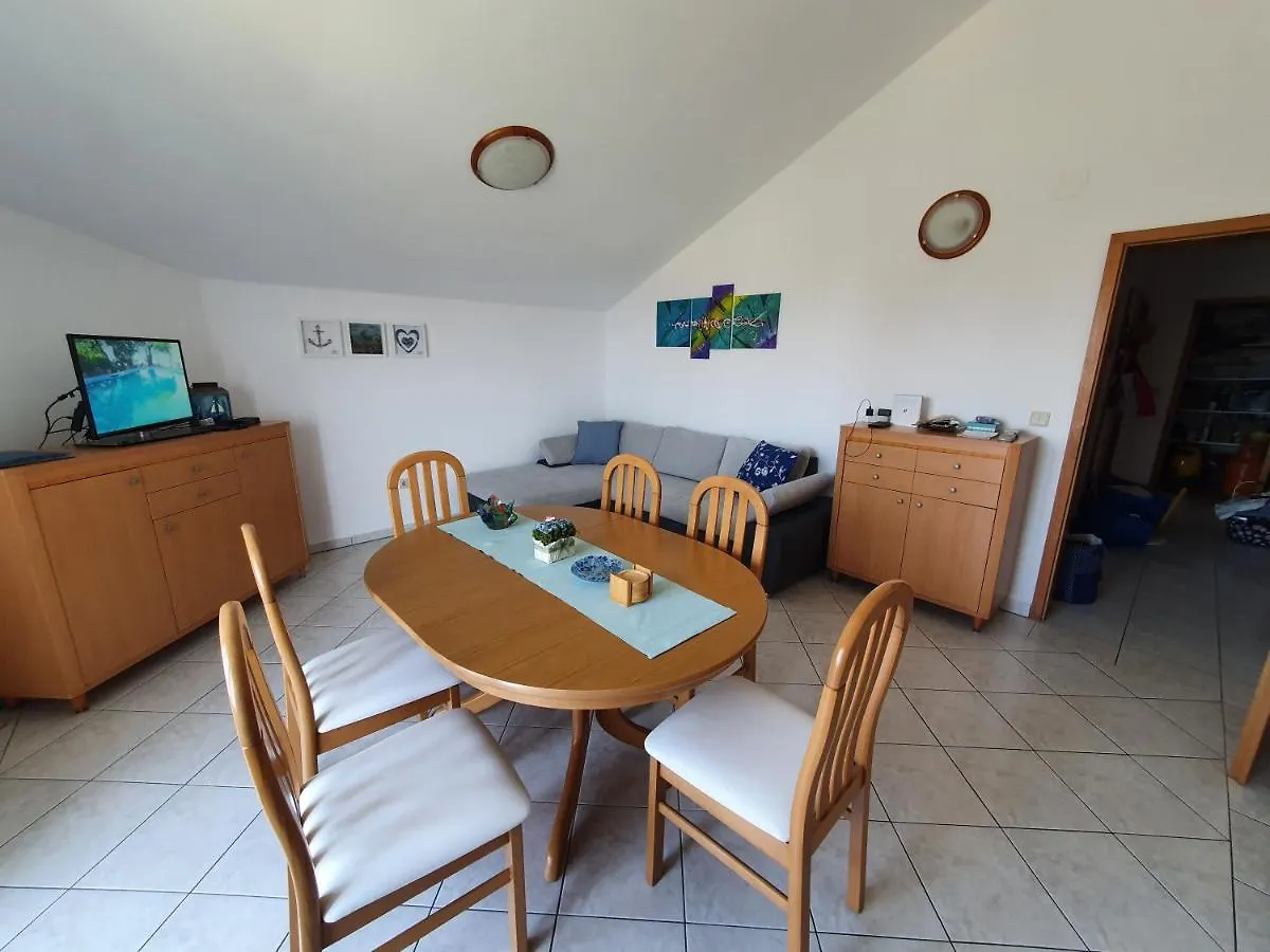 Apartment Irena Malinska