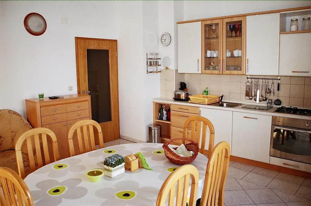 Apartment Irena Malinska