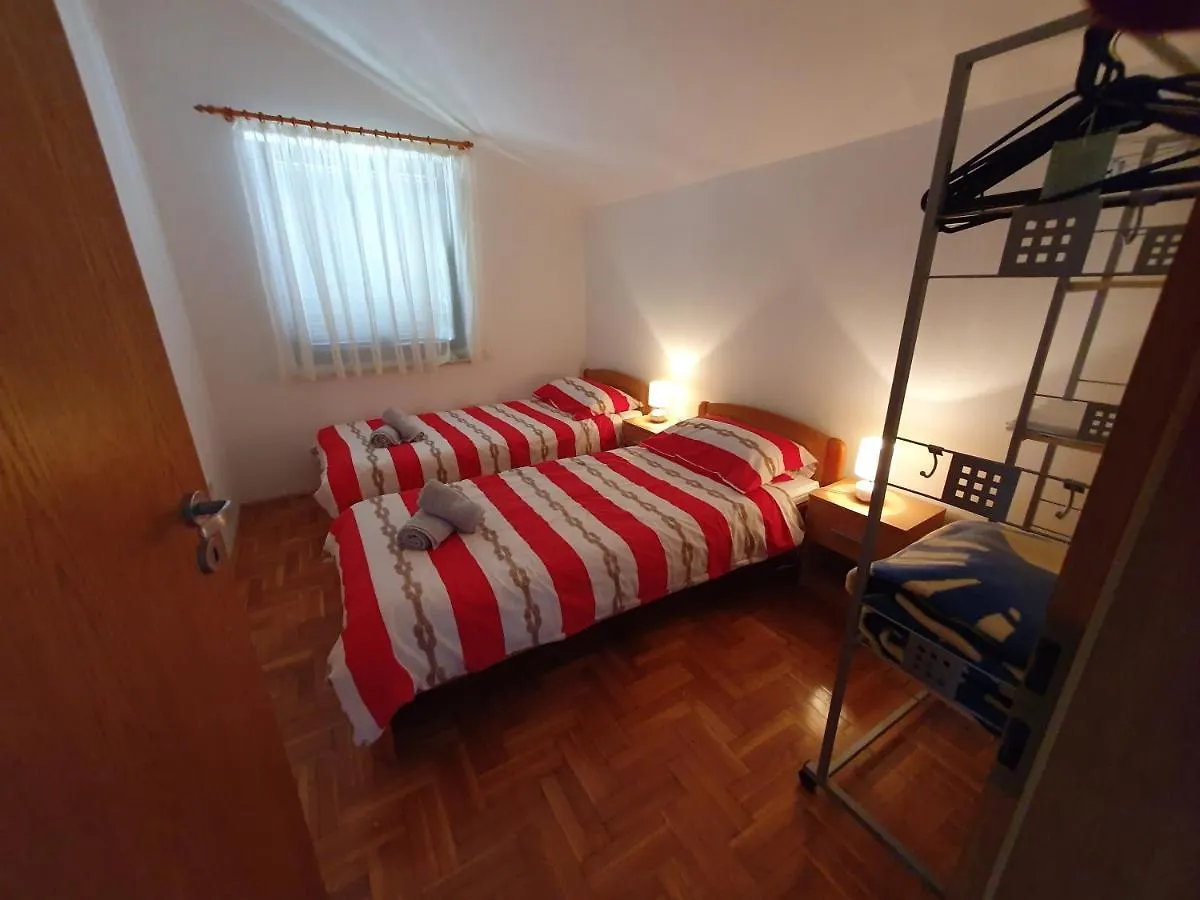 Apartment Irena Malinska
